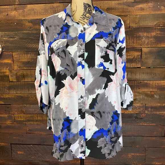 Worthington Woman’s Button Down Top - Picture 1 of 10